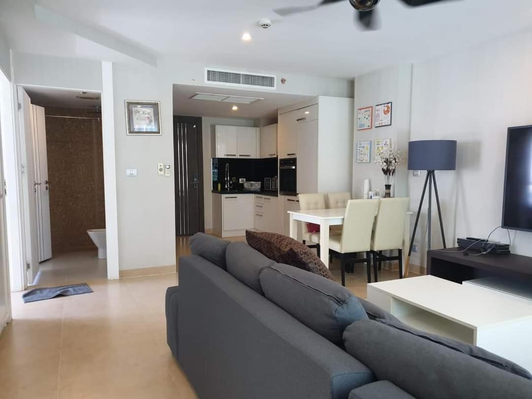 Centara Avenue 2 Bedrooms Pool View Pattaya ภายนอก รูปภาพ