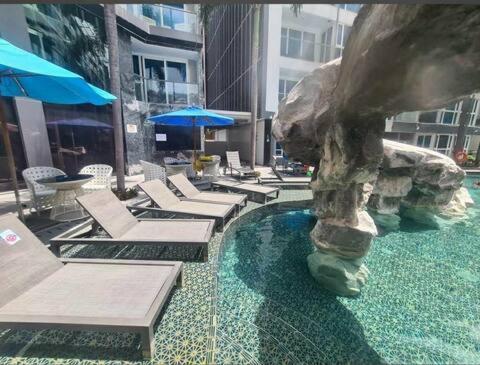 Centara Avenue 2 Bedrooms Pool View Pattaya ภายนอก รูปภาพ